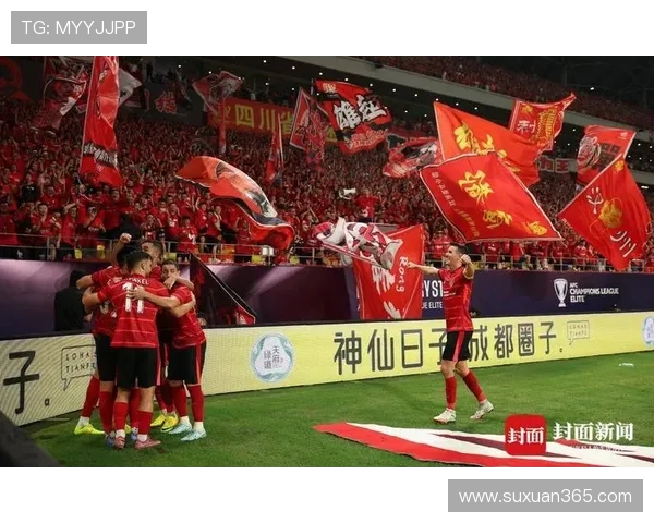 成都蓉城严斥球迷恶意涂鸦 承诺依规重罚维护赛事文明(3) 成都蓉城严斥球迷恶意涂鸦 承诺依规重罚维护赛事文明(3)